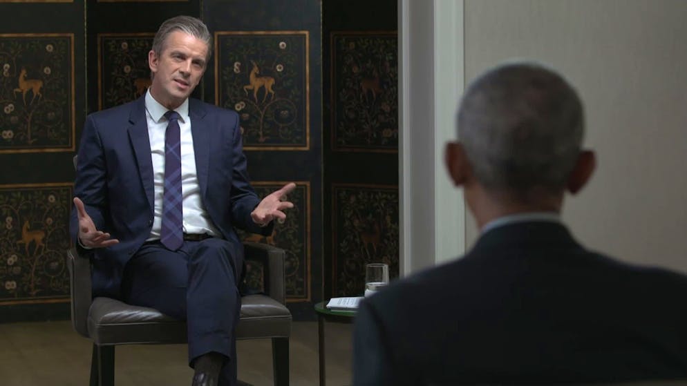 Anlass des Interviews mit Markus Lanz war die Erscheinung des ersten Teils von Barack Obamas Biografie.
