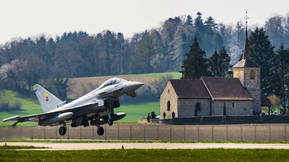 Ein Eurofighter startet in Payerne im April 2019.