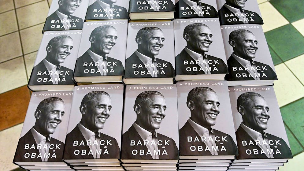 Der ehemalige US-Präsident Barack Obama rechnet in seinem neuen Buch «A Promised Land» mit seinem Nachfolger Donald Trump ab und analysiert die tiefgreifenden Veränderungen in den USA seit 2008.
