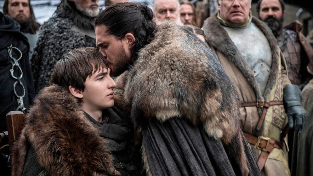 Eine Szene aus «Game of Thrones»: Die Anzahl und die Intensität der sozialen Kontakte, die die Charaktere pflegen, ist vergleichbar mit denen von Menschen im echten Leben. Das macht die Geschichte laut einer Studie so packend.