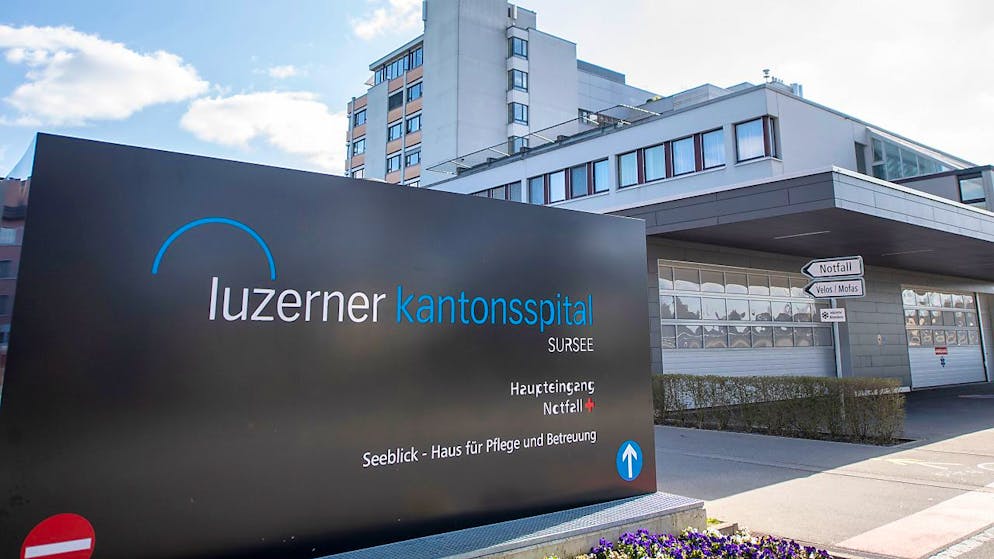 Das Personal des Luzerner Kantonsspitals und der Luzerner Psychiatrie verhandelt über einen Gesamtarbeitsvertrag. (Archivbild)