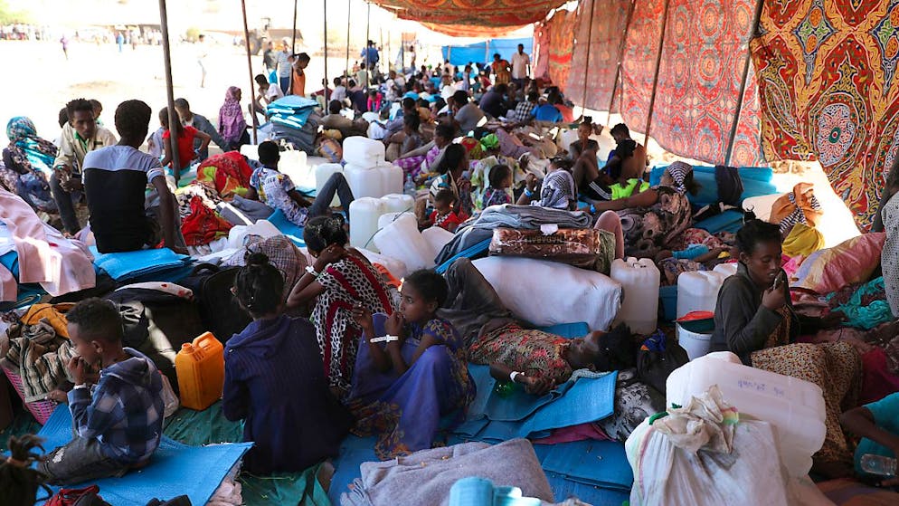 Zahlreiche Menschen ergreifen wegen dem Konflikt um Tigray die Flucht.