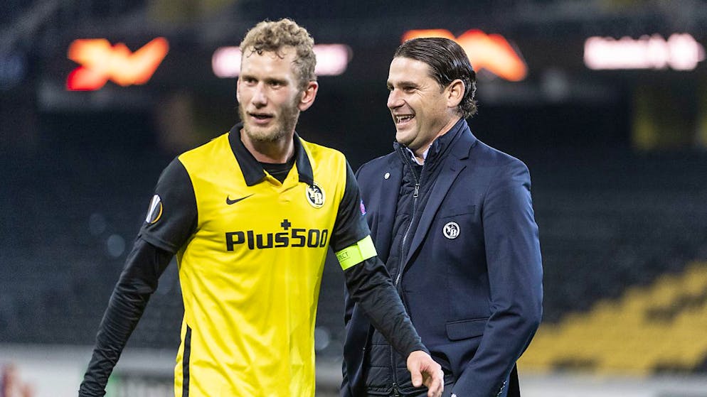Auswärtsschwäche hin oder her: Trainer Gerardo Seoane und Captain Fabian Lustenberger sind gut gelaunt