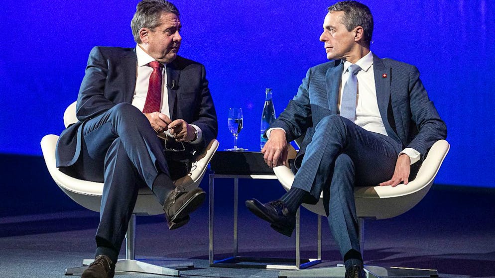 Der frühere deutsche SP-Politiker Sigmar Gabriel und Bundesrat Ignazio Cassis am Europa Forum Luzern 2019.
