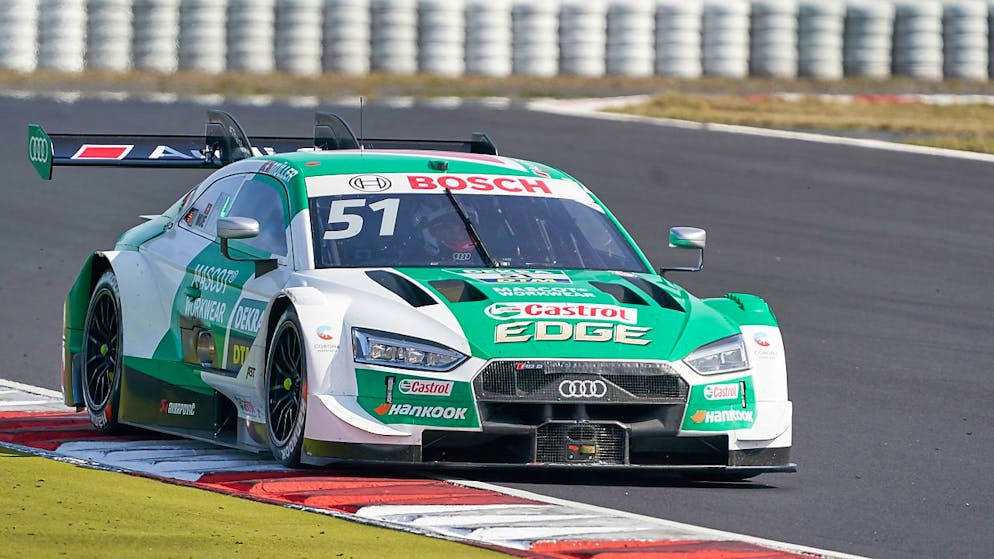Nico Müller gibt mit seinem Audi Gas.