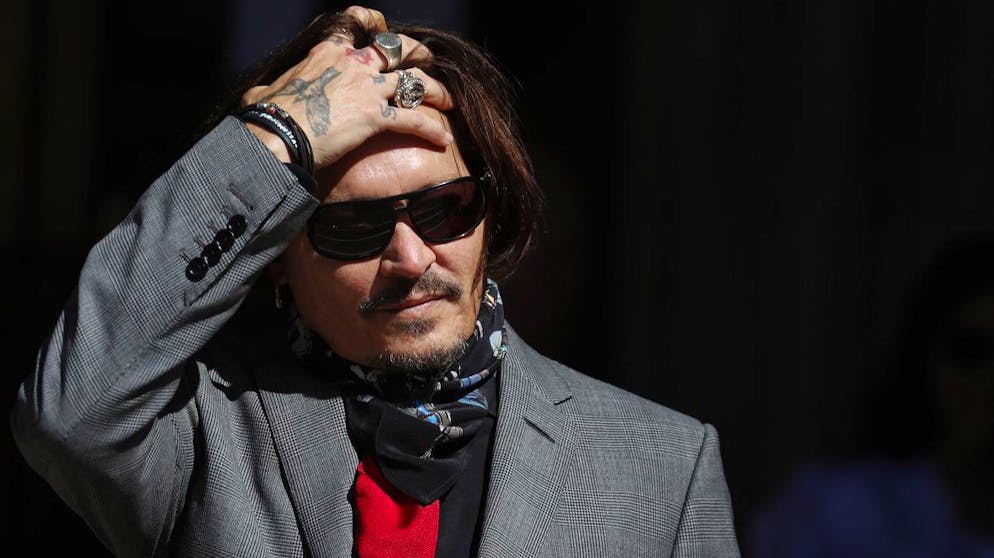 Johnny Depp, wie er im Juli 2020 am Gericht in London aufkreuzte.