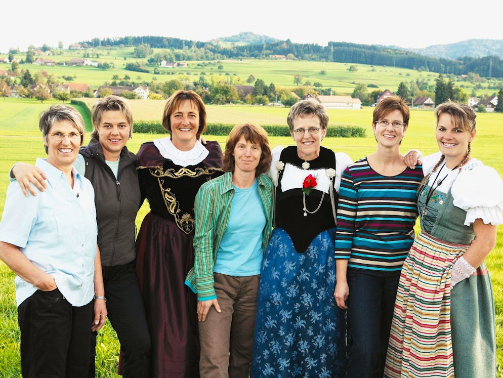 Gruppenbild 2007: Lina Bernhardsgrütter, Margrit Odermatt, Migga Falett, Käthy Hürzeler, Annelies Graf, Antonia Rudin, Silvia Limacher (v.l.)