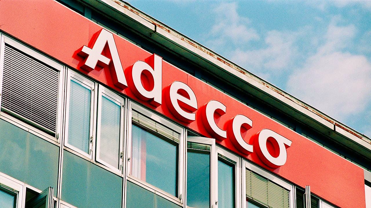 Arbeitsvermittlung. Adecco Bleibt Auf Erholungskurs Und Setzt Sich Neue ...