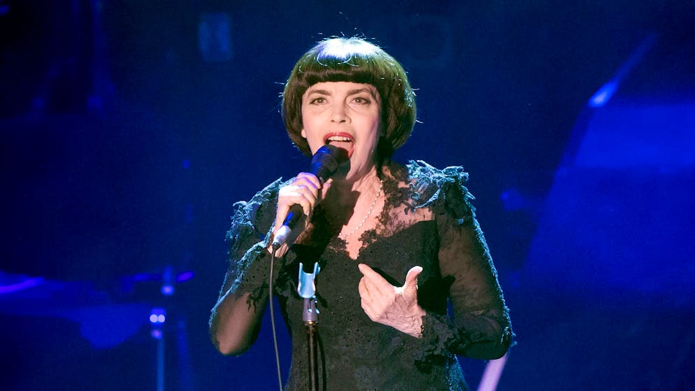 Mireille Mathieu (77) sagt der Bühne Adieu. «Ich bin interessiert an allem Neuen, singe jeden Tag eine Stunde und halte mich so gut es geht fit»: Mireille Mathieu.