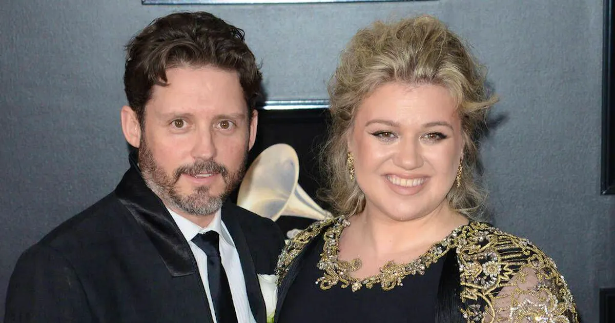 Kelly Clarkson poursuit son mari pour fraude | blue News
