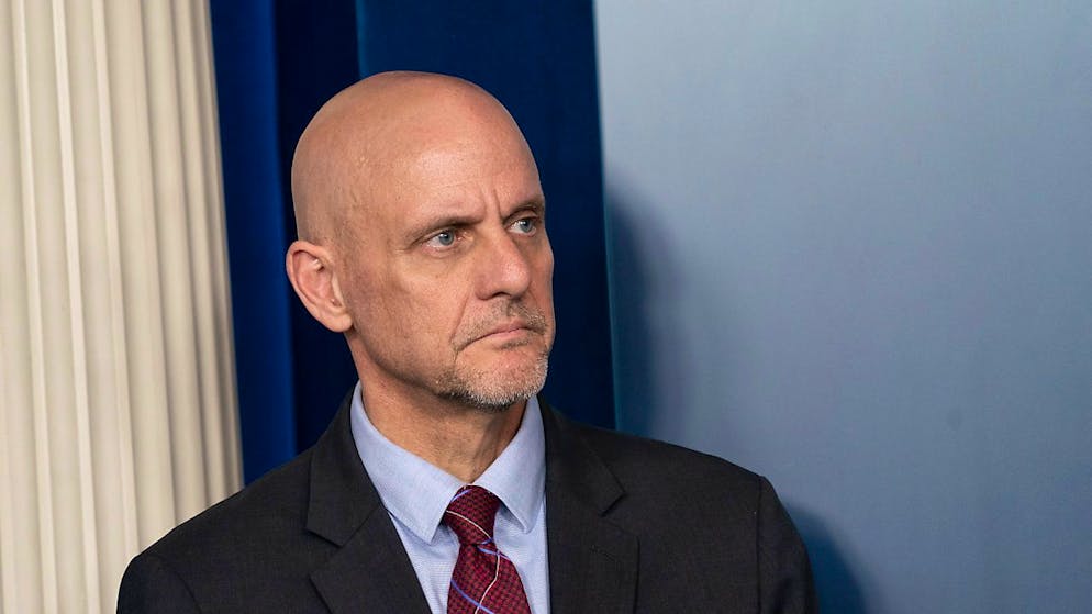 Selon le Washington Post, la Maison Blanche aurait Stephen Hahn d'annoncer le feu vert dans la journée de vendredi ou de démissionner (archives).