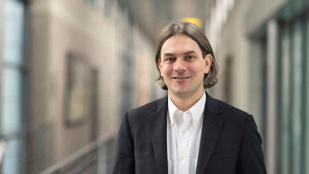 Marius Schlegel lavora nel team Corporate Responsibility di Swisscom, come esperto di servizi rispettosi del clima, Mobile Aid nonché di politica energetica e climatica.