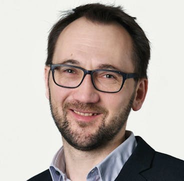 Johann Weichbrodt est psychologue organisationnel à la Haute école de psychologie appliquée de la FHNW et membre du groupe de recherche «Gestaltung flexibler Arbeit» consacré à la flexibilité du travail.