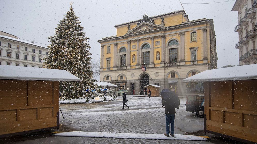 Die Stadt Lugano wird für die Durchführung des Weihnachtsmarkts kritisiert - jetzt zieht sie die Konsequenzen.