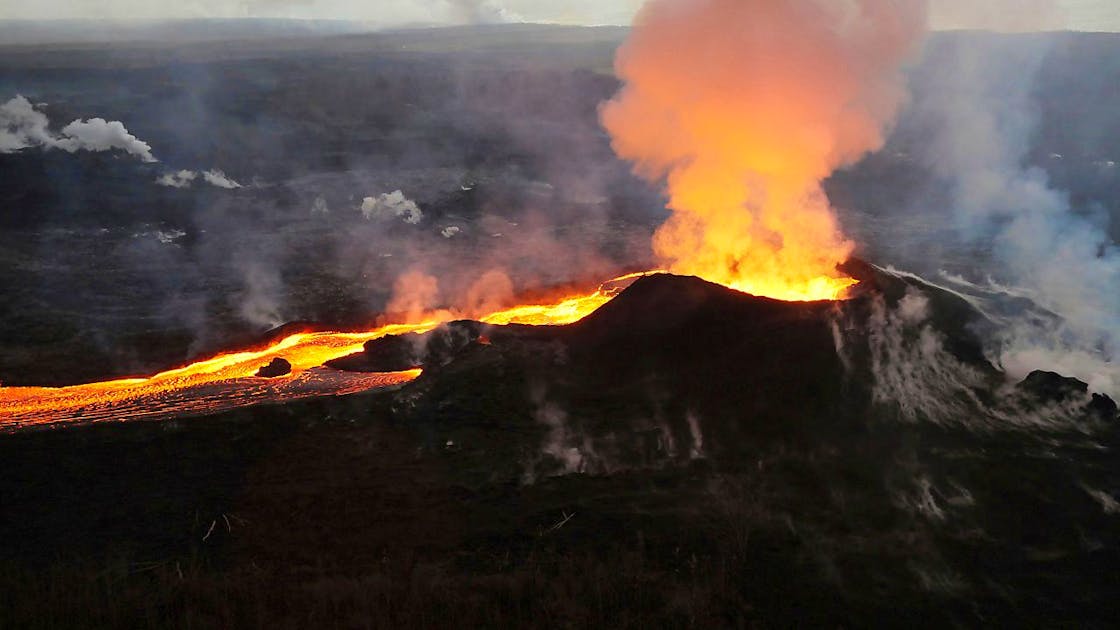 EtatsUnis Hawaï le volcan Kilauea en éruption (institut) blue News