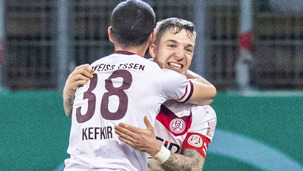 Captain Marco Kehl-Gomez (right) causes a sensation in the DFB Cup with Rot-Weiss Essen