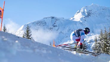 Switzerland's Beat Feuz in action during the men's downhill race run at the Alpine Skiing FIS Ski World Cup in Wengen, Switzerland, Saturday, January 18, 2020. (KEYSTONE/Marcel Bieri)