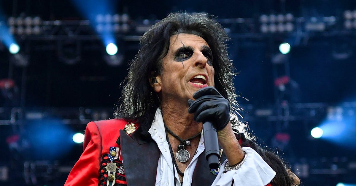Transgender ‘fad’: Makeup company distancing itself from Alice Cooper