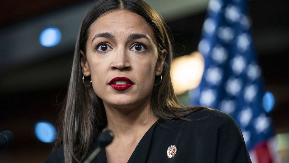 Trump announces revenge. US Democrats force shutdown - is the opposition back?