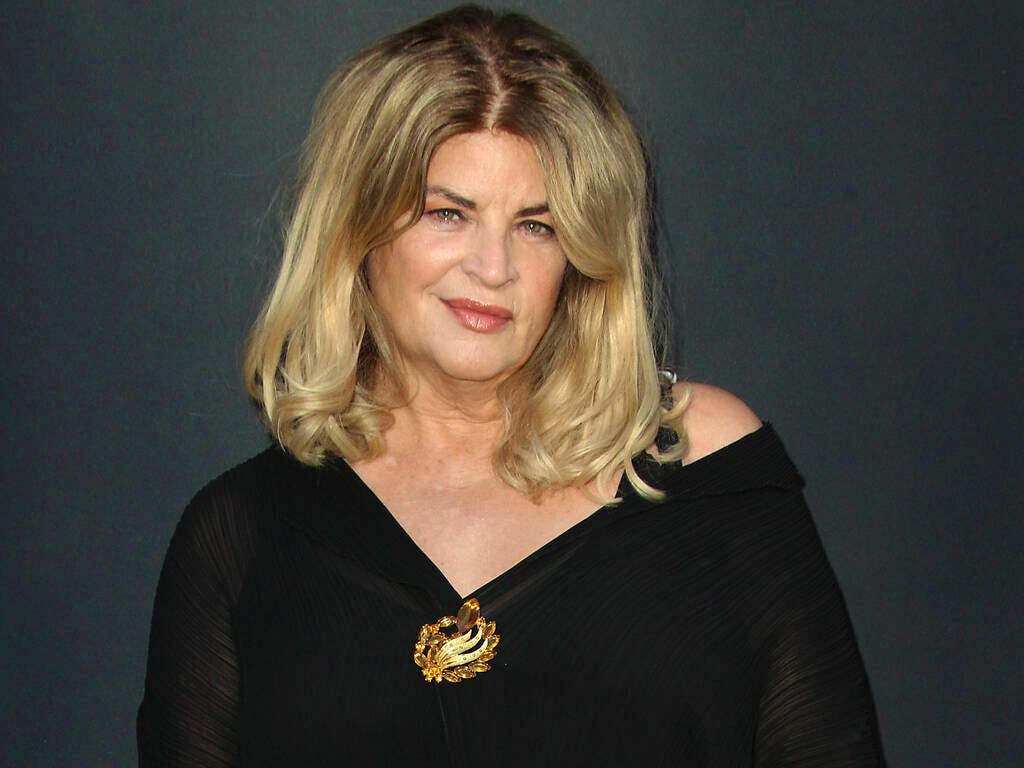 Kirstie Alley Et John Travolta Prets A Jouer Dans Un Nouveau Allo Maman Ici Bebe