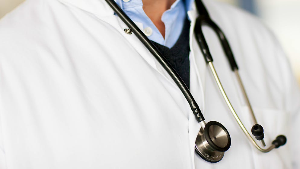 Le médecin accusé d'avoir assassiné son épouse en octobre 2021 à Vandoeuvre (GE) reste détenu pour motifs de sûreté (image d’illustration).