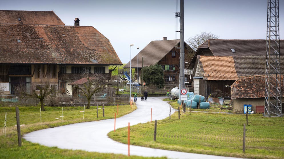 Das Dorf Clavaleyres mit 50 Einwohnern wird den Kanton Bern verlassen und mit Murten im Kanton Fribourg fusionieren.