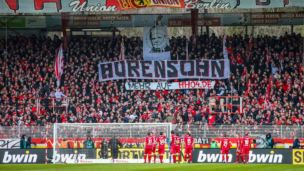 Sportbilder des Tages. ... derweil in Berlin ... ohne Worte.