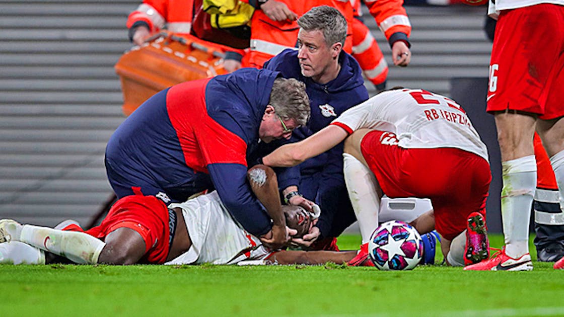 Tongue swallowed - shock moment for RB Leipzig and Nordi Mukiele ...