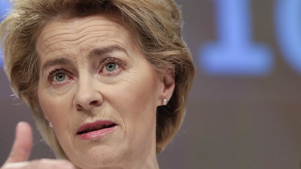 Kampf gegen Coronavirus: EU-Kommissionspräsidentin Ursula von der Leyen will Einreisen in die EU aussetzen. (Archiv)