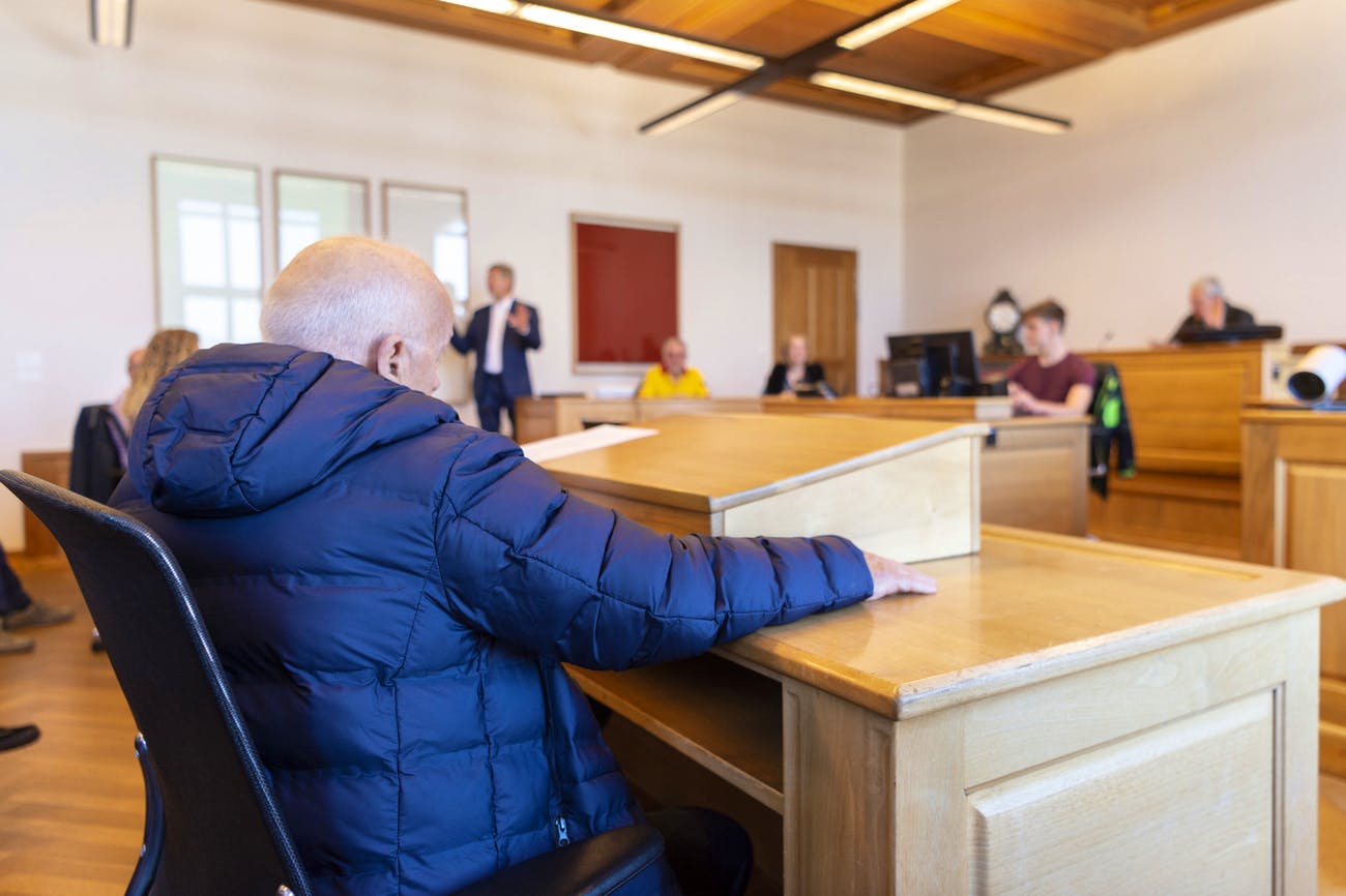 Schweizer Gerichte Stehen Still Drohen Verjahrungen