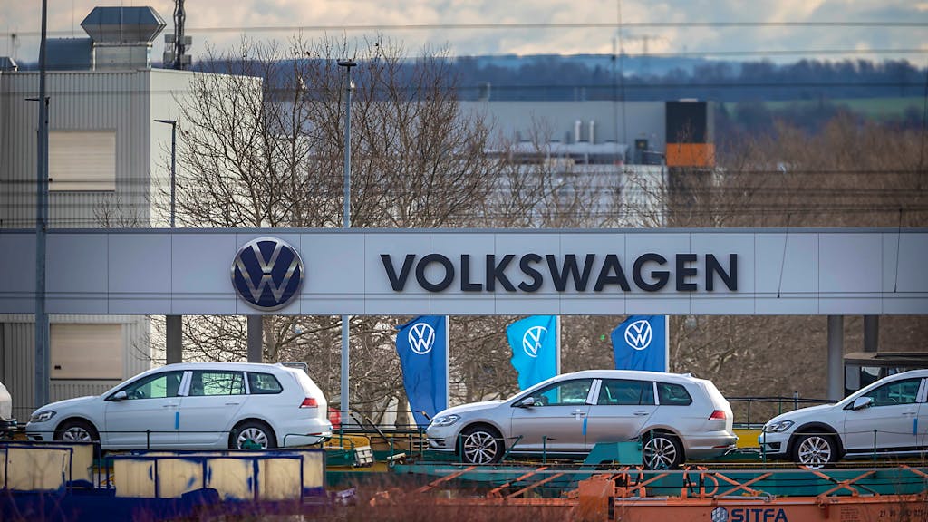 Autoindustrie. Volkswagen legt Werke in Europa still