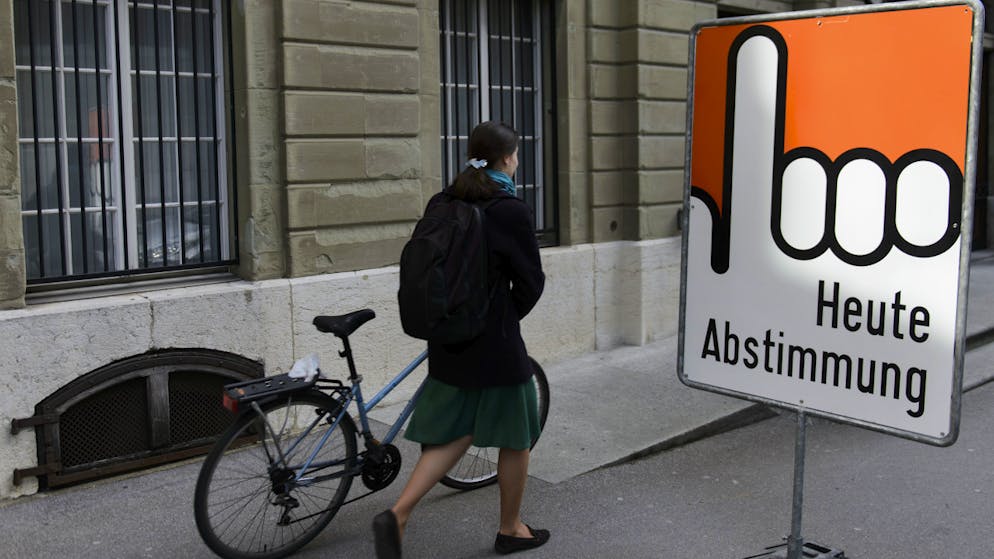 Die Coronavirus-Krise: Eine Chronologie. 18. März: Die Abstimmung über die Zuwanderungsinitiative ist wegen der Coronavirus-Pandemie verschoben worden. Der Bundesrat hat beschlossen, auf die Durchführung der für den 17. Mai geplanten eidgenössischen Volksabstimmungen zu verzichten. (Symbolbild)