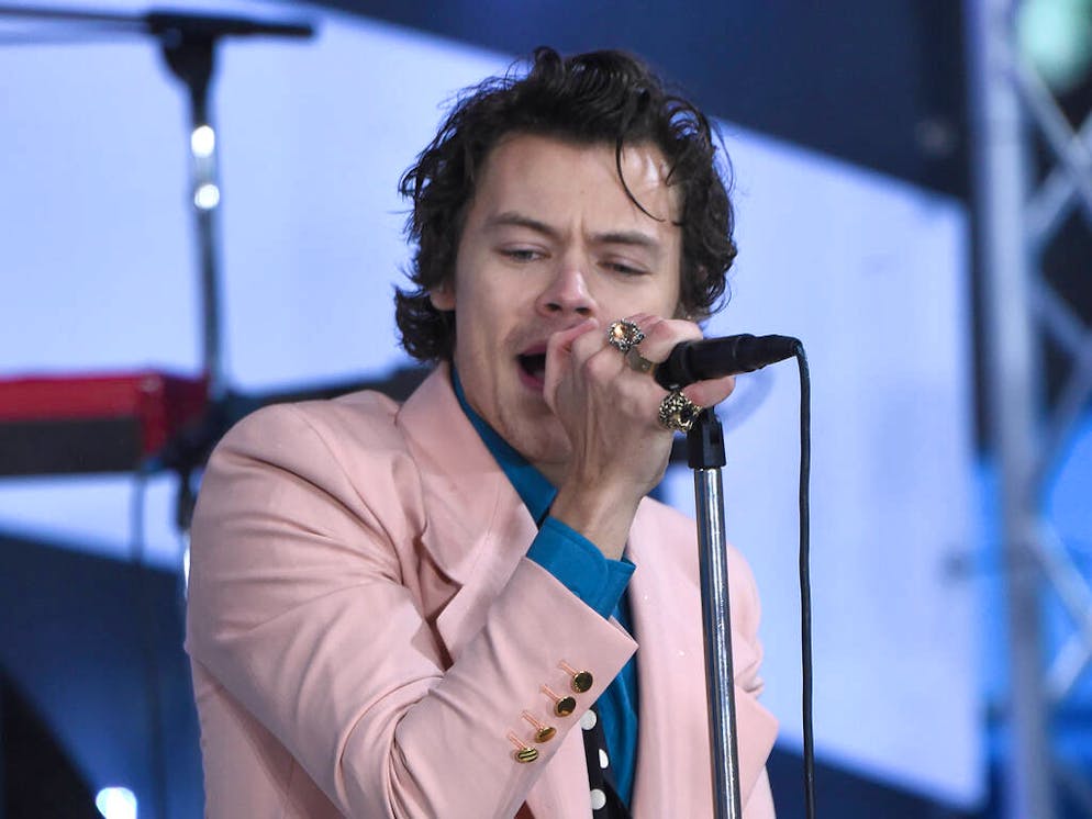 Harry Styles performs at the Rockefeller Center as part of the NBC Citi Concert Series
Featuring: Harry Styles
Where: New York , United States
When: 26 Feb 2020
Credit: Julie Shea/Cover Images