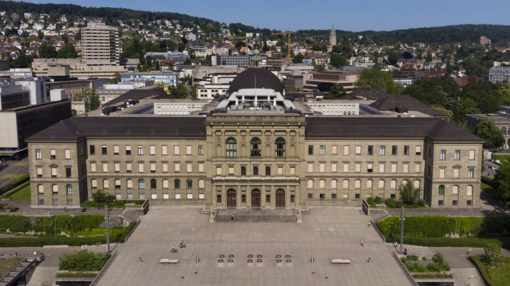 Gli esperti del Politecnico federale di Zurigo suggeriscono di finanziare la misura con un aumento temporaneo dell'imposta sull'utile una volta superata la crisi.