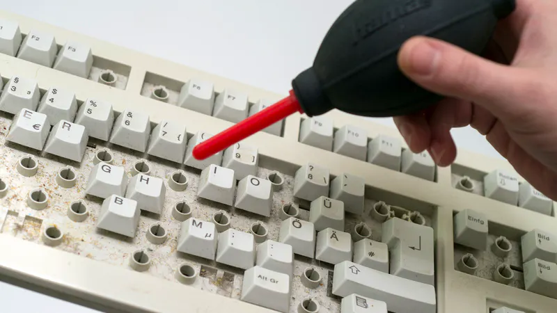Frühjahrsputz. Wie man Smartphone und PC richtig sauber bekommt