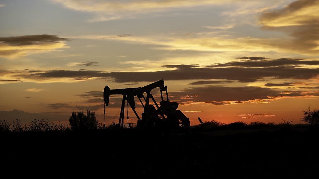 Epidemia. Coronavirus: crolla la domanda di petrolio