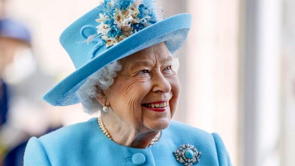 Reali. La regina Elisabetta II compie 94 anni