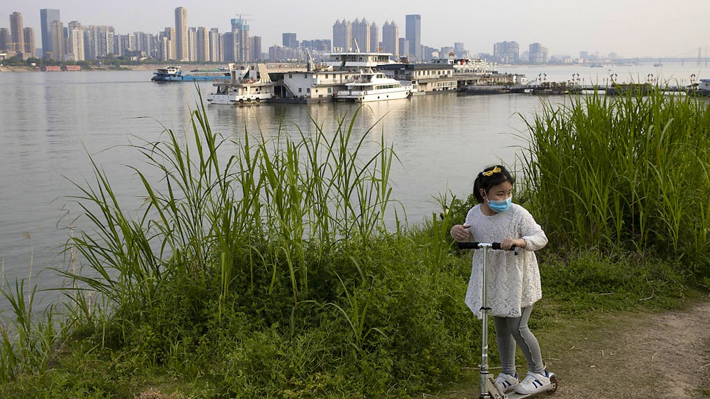 Coronavirus – China. Genesene in China tragen Viren noch in sich