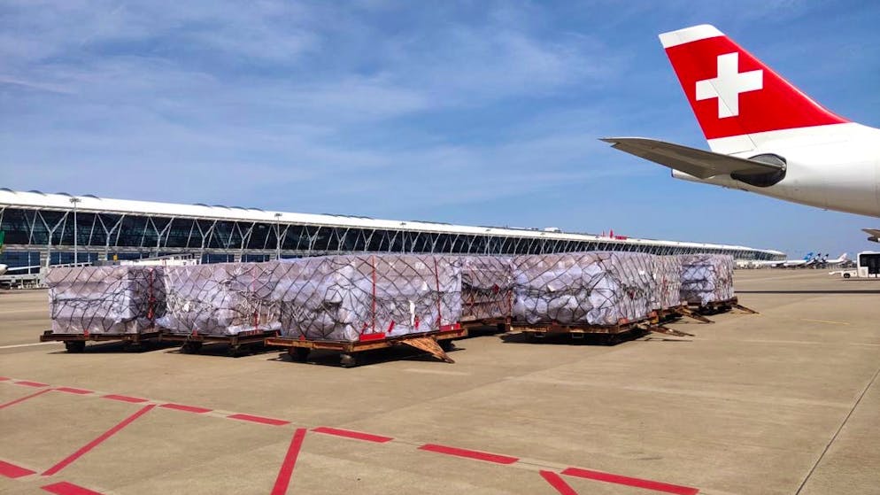 Die Swiss hat seit Ende März rund 1'300 Tonnen Waren zwischen der Schweiz und Asien transportiert.