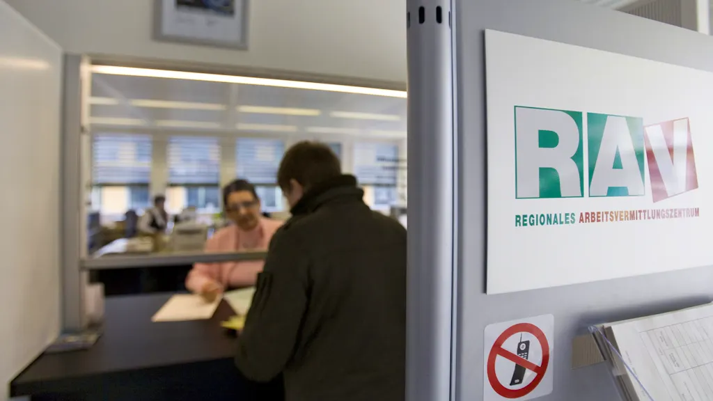 Arbeitsmarkt. Coronakrise sorgt für deutlich mehr Arbeitslose und Kurzarbeit