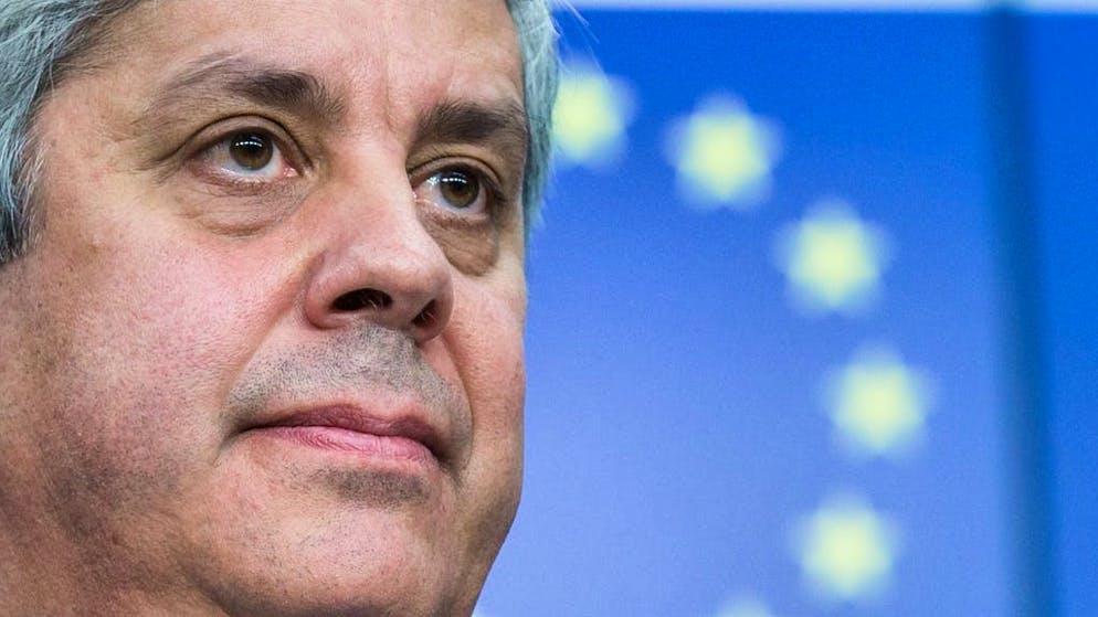 Der Präsident der Eurogruppe Mario Centeno (Bild) hat die Tagung der Finanzminister nach 16stündigen Verhandlungen vertagt. (Archivbild)