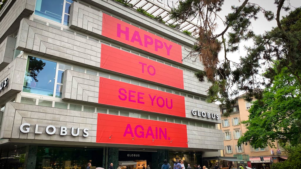 Tag der grossen Lockerungen. Viele Flaneure, wenig Business und eine Ausnahme