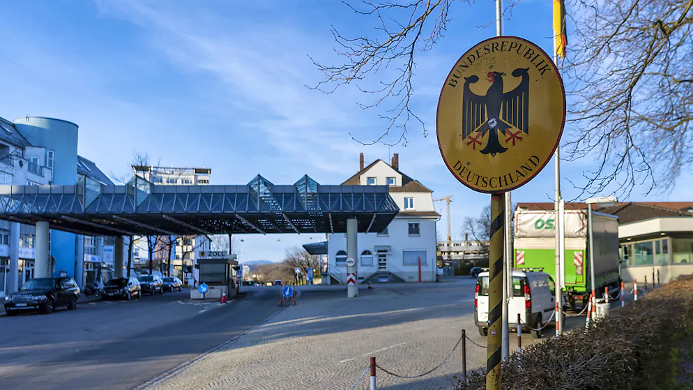 Il regime ai confini tra la Svizzera, la Germania e l'Austria verrà progressivamente allentato