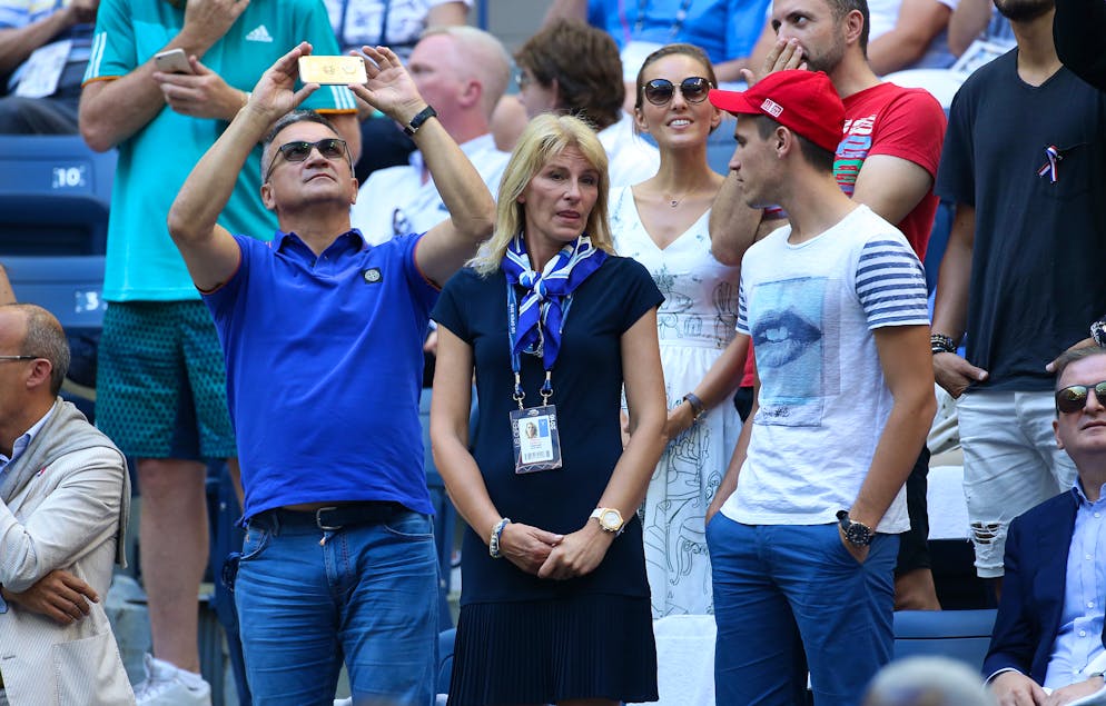 Papà Srdjan, mamma Dijana e il fratello Djordje agli US Open 2017