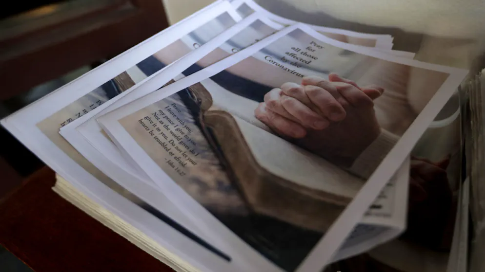 Tutte le persone del mondo sono invitate a «rivolgersi a Dio ad una sola voce, perché preservi l'umanità e la aiuti a superare la pandemia».