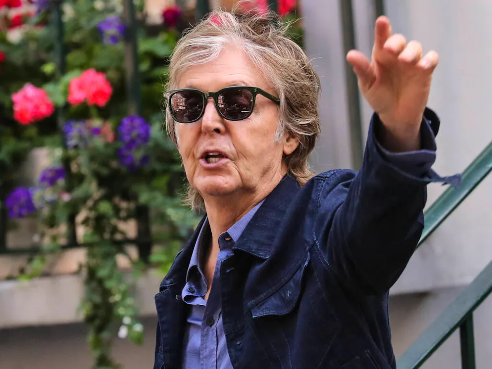 Paul McCartney plays a secret gig at Abbey Road studios. Amongst the guests were Kylie Minogue and Johnny Depp

Featuring: Sir Paul McCartney
Where: Kings London, United Kingdom
When: 23 Jul 2018
Credit: John Rainford/WENN