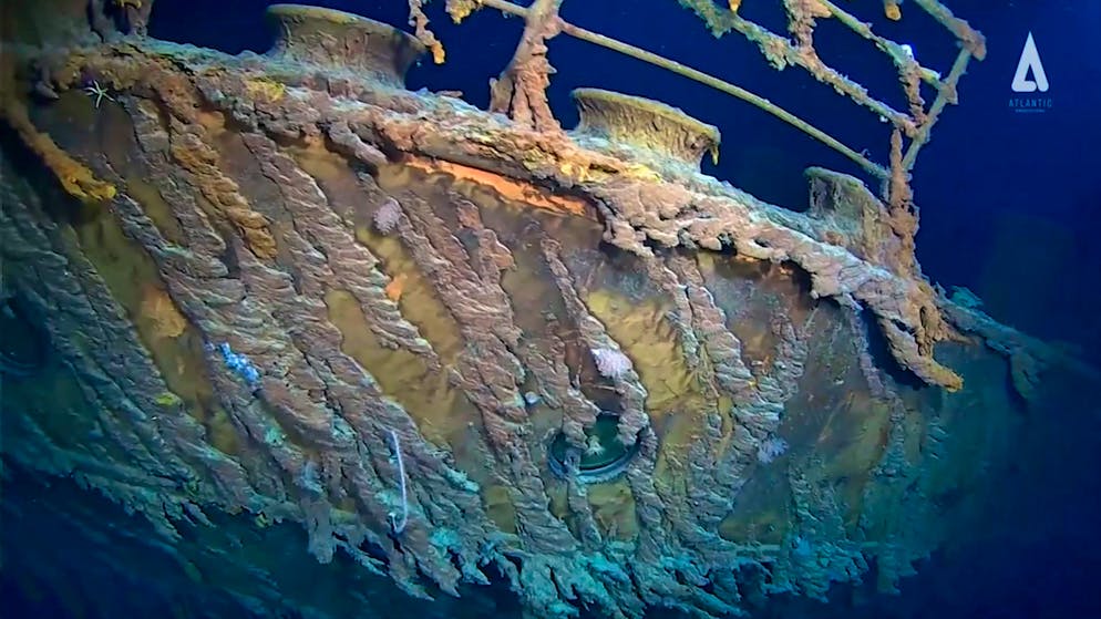 5 personnes à bord. Un sous-marin touristique visitant l'épave du Titanic porté disparu