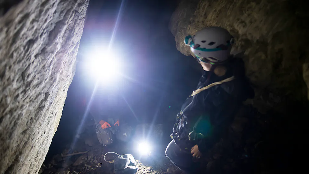 Un 69enne ha perso la vita esplorando una grotta a Bière (VD)
