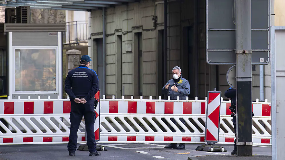Non si ha ancora una data per la riapertura delle frontiere fra Svizzera e Italia.