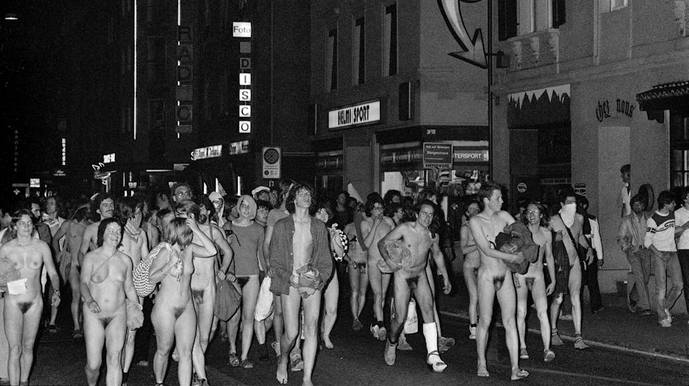 Vor 40 Jahren begann der Zürcher «Opernhaus-Krawall». Mit einer «Nacktdemo» am 14. Juni 1980 erhitzten die Jugendlichen die Gemüter. Die Bilder gingen in die Schweizer Geschichte ein.